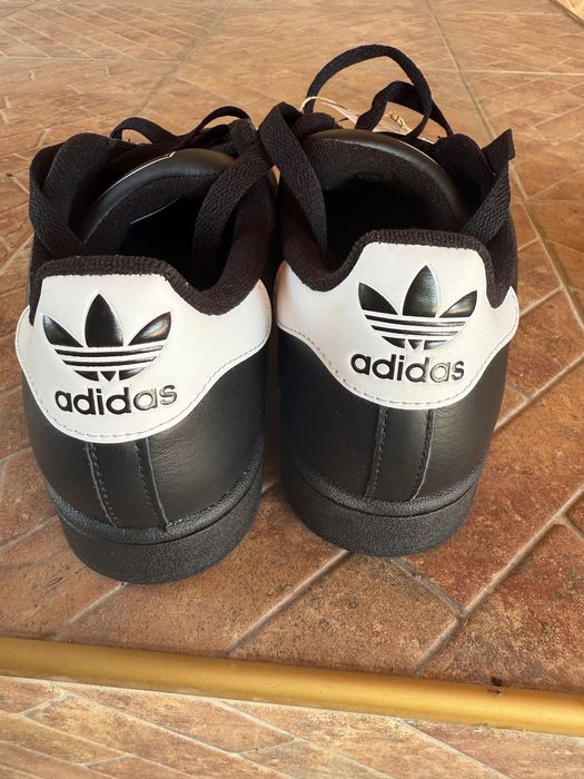 Adidas Superstar