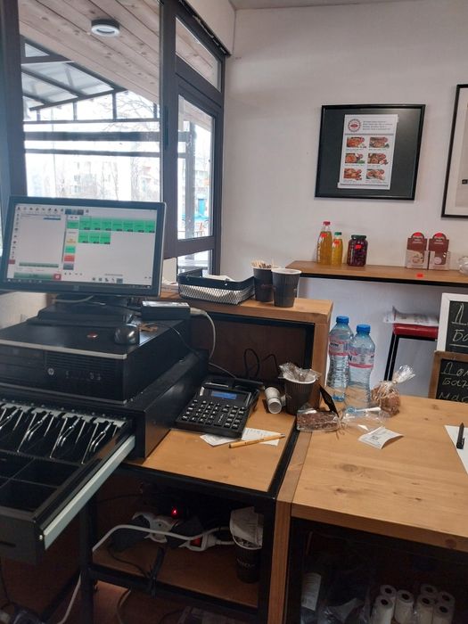 Търговско помещение банички,сандвичи,бургери