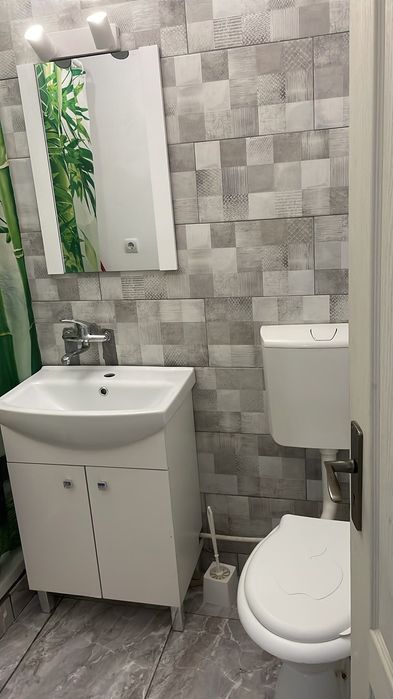 Garsoniera de închiriat