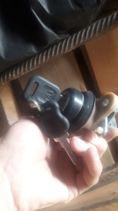 генератор!  Новый. Запчасти для Волгу