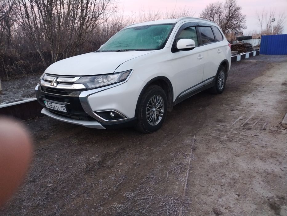 Mitsubishi outlander