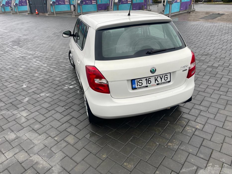 SKODA Fabia 2012 — imagine 3