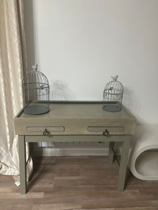 Продается комплект мебели для гостиной.