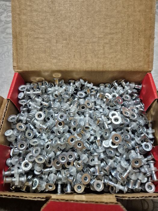 Стоманени пирони XU 15 P8 TH