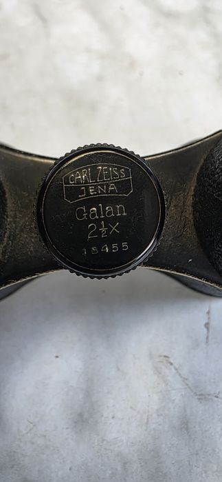 Binoclu de operă Carl Zeiss Galan.