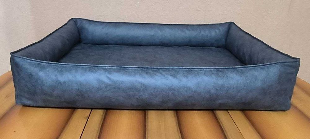 Лежанки для крупных собак  110 на 80 см .