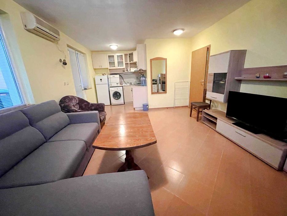 Дава се под наем Двустаен апартамент в Несебър - 60 кв.м за 280.5 € - Снимка #2