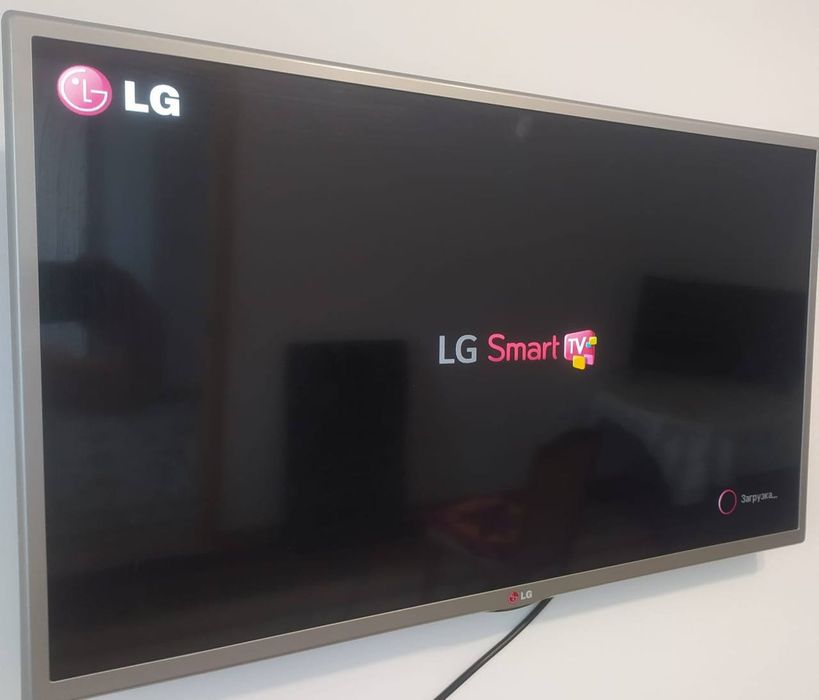 Телевизор LG-82см.Smart WIFI T2