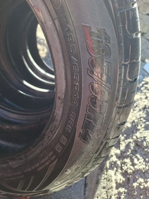 Продам комплект летних  шин  R14