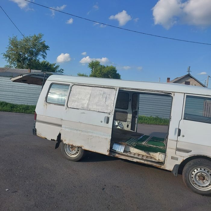 Продам бус мазда бонго