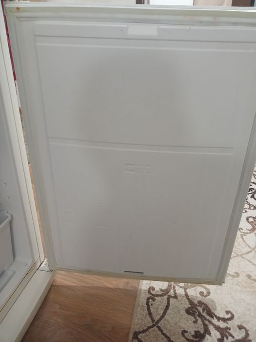 Продам большой холодильник