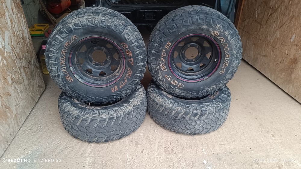 Vând roți complete pt pajero