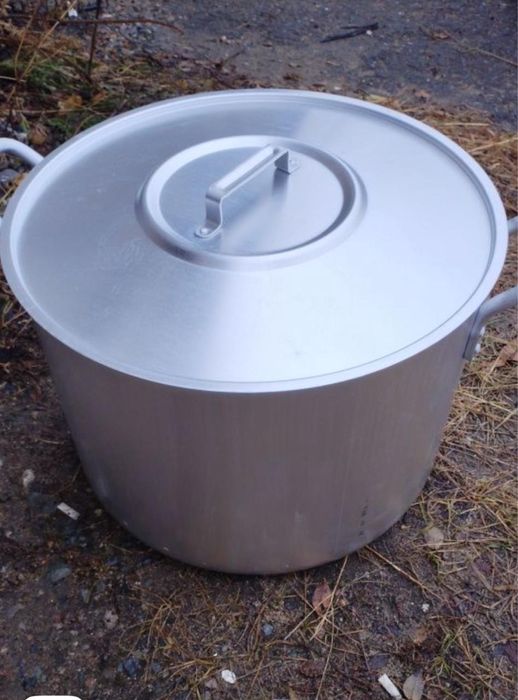 Үлкен кастрюль сатылады 50 литр