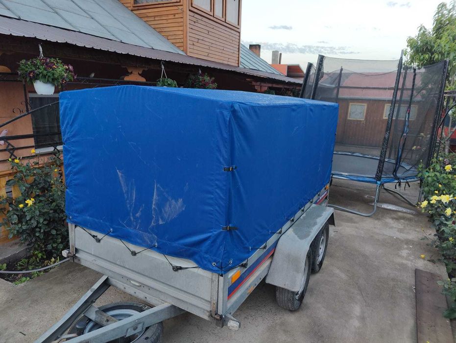 Prelate remorci,umbrele,mopede etc