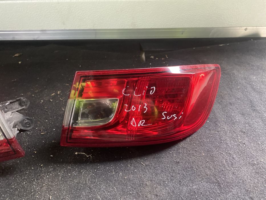 Tripla-Triple/Stop stanga-dreapta Renault Clio 4 2013 265554091R