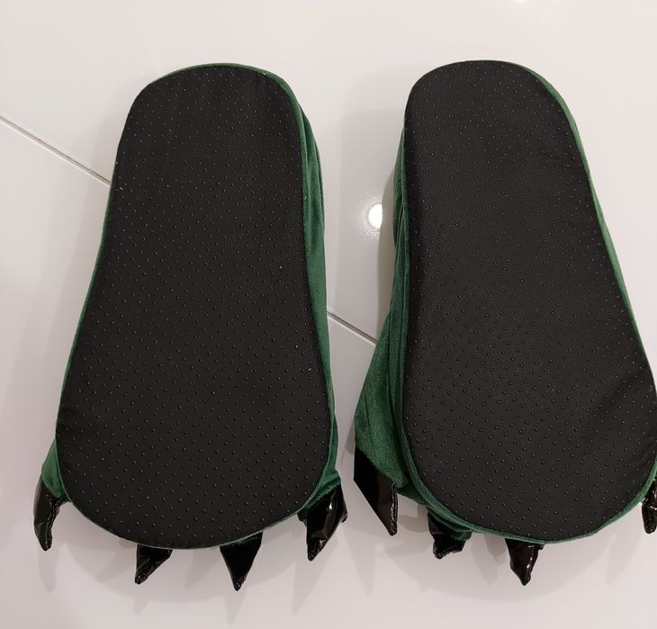 Продаются тапочки лапы Дракона