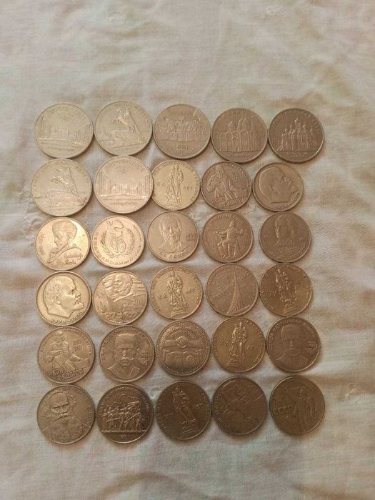 Список монет простых и юбилейных времен СССР.