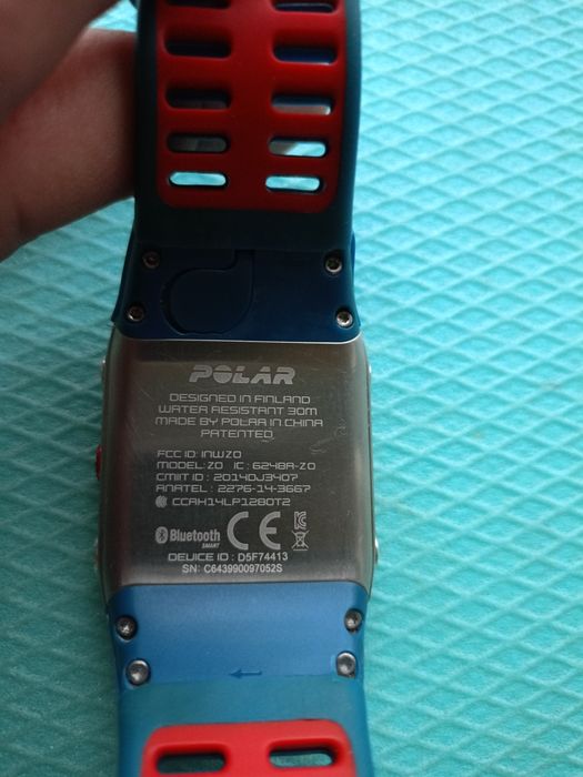 Polar V 800 спортен часовник