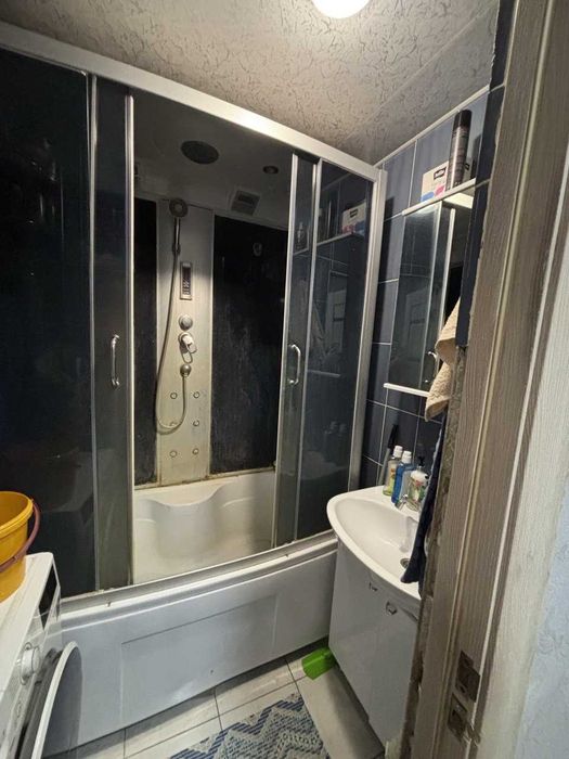 Продается 2-комнатная квартира в КЖБИ