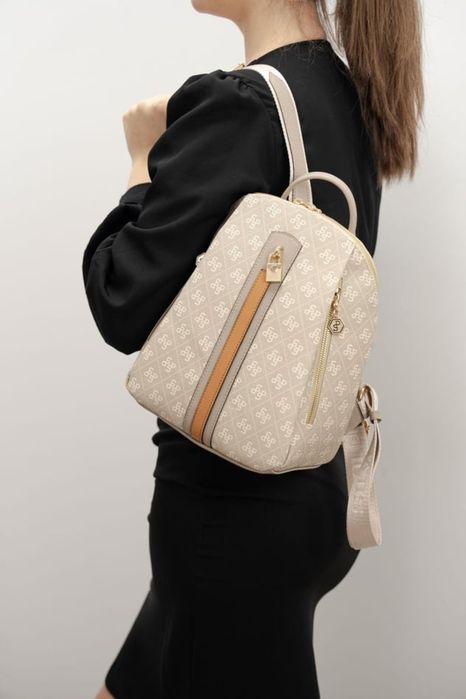 НОВО! ЛИКВИДАЦИЯ! Дамска раница „Памела“ в екрю