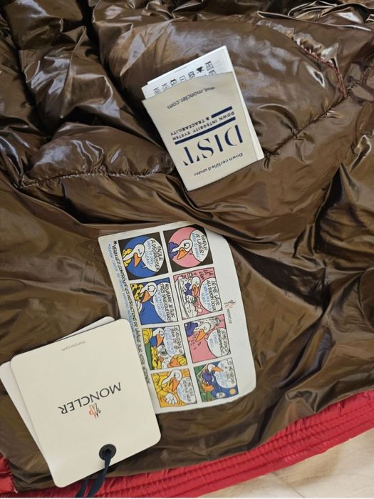 Яке унисекс Moncler,