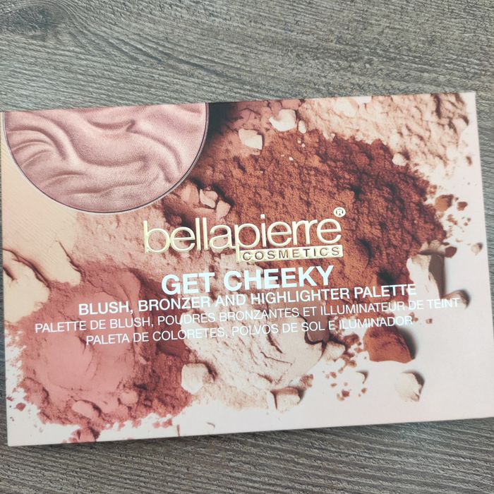 Декоративна козметика/Грим, чисто нова