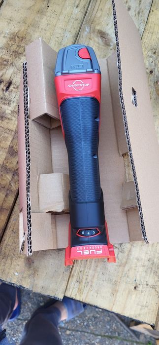 Compresor Milwaukee M12