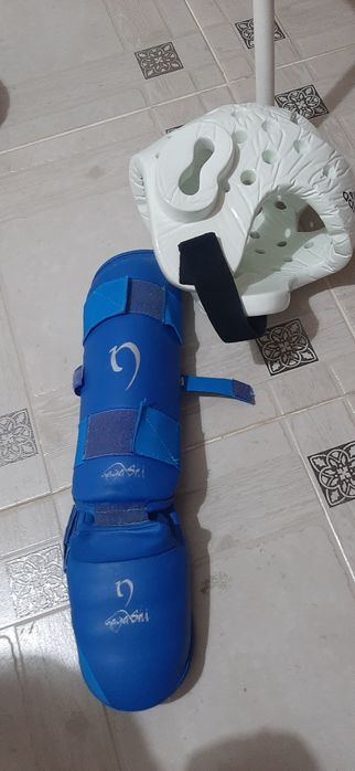 Продам шлем шингарку для каратэ