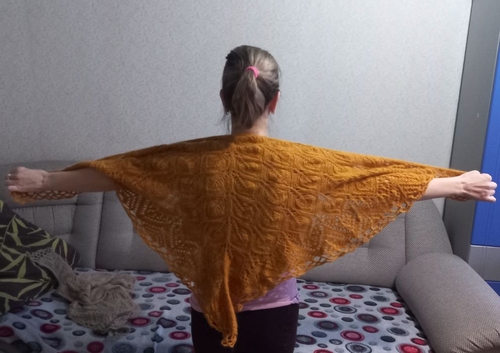 Шаль из пуха норки