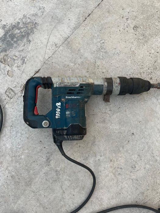 Отбойный молоток BOSCH