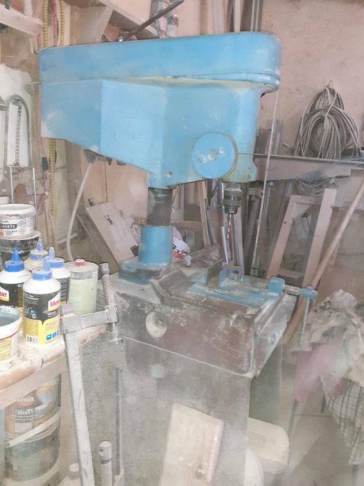 Bormașină de banc profesională / drill press, stare bună