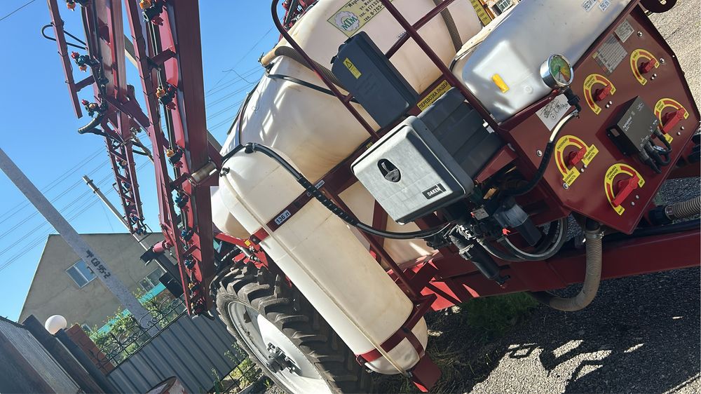 Продам опрыскиватель