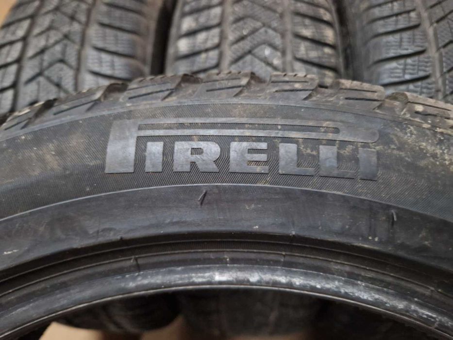 4 Pirelli R18 225/50
зимни гуми Runflat 
DOT3820