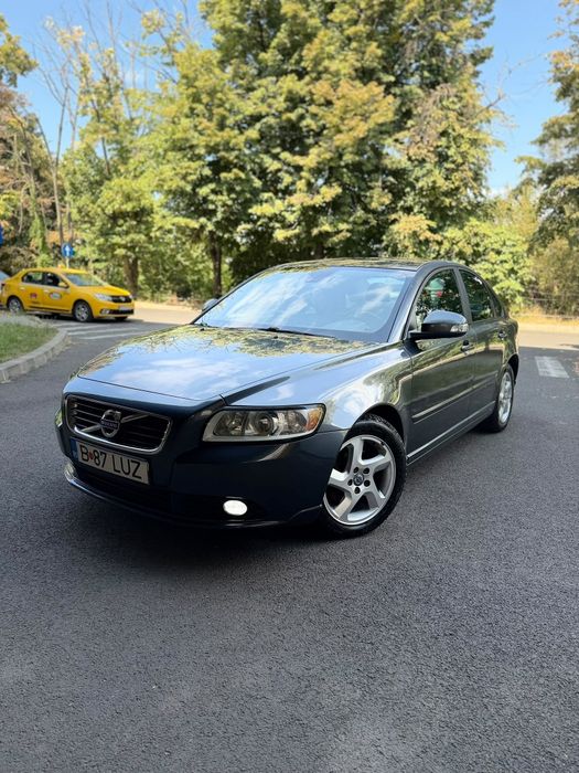 VOLVO S40