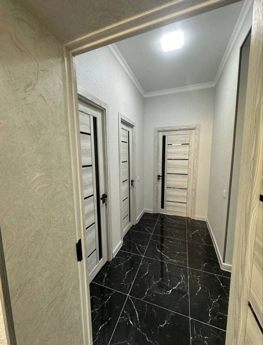 Яшнабад ЖК Азиа Хаус срочно продается квартира  3/6/8  86м2