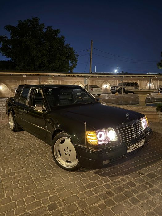 Mercedes-Benz W124 Volchok | Волчок (E320)