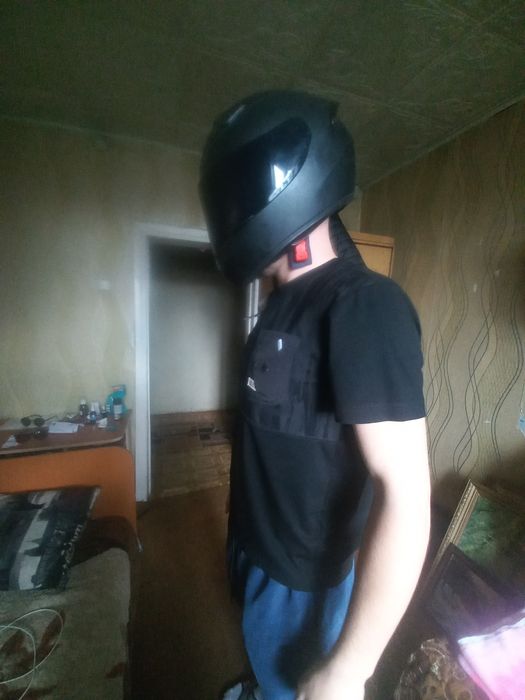 Продам мото шлем