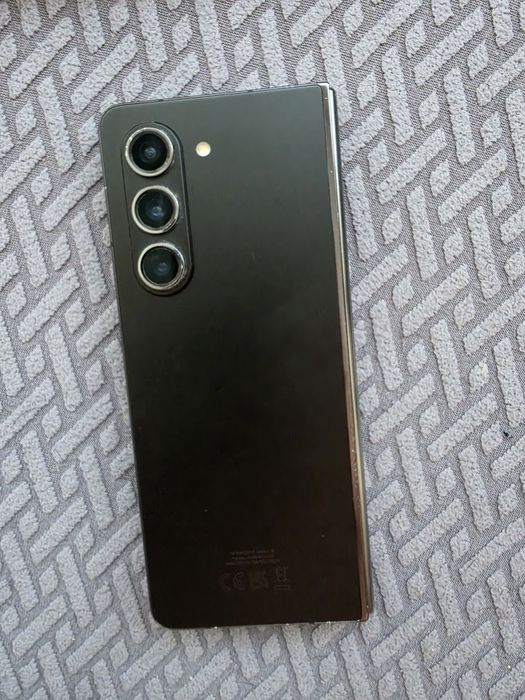 Samsung galaxy z fold 5