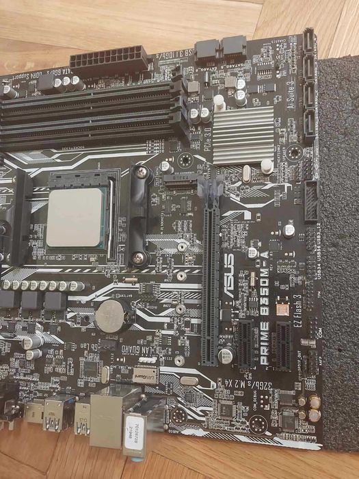 AMD Ryzen 7 3700X + Asus Prime B350M - A