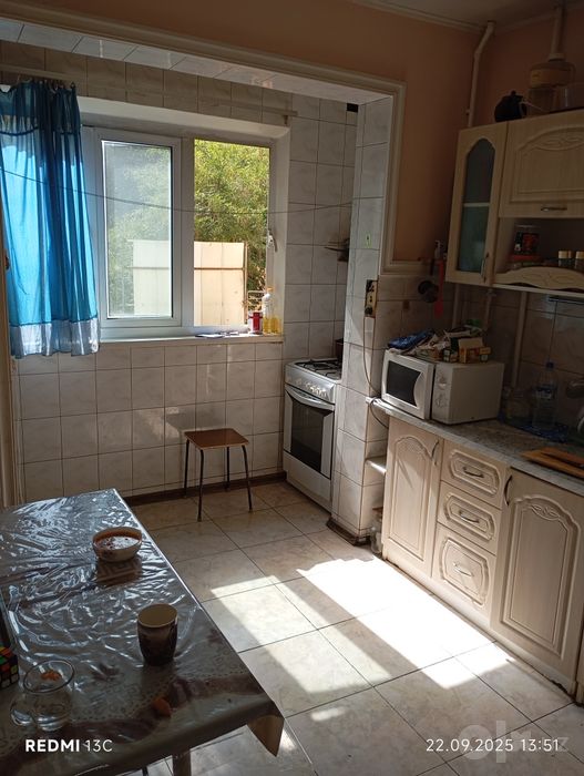 Продается 4/2/4 квартира