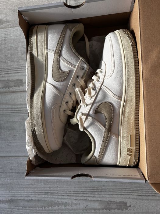 adidasi air force 1 Vanilla-Coconut Milk marimea 45