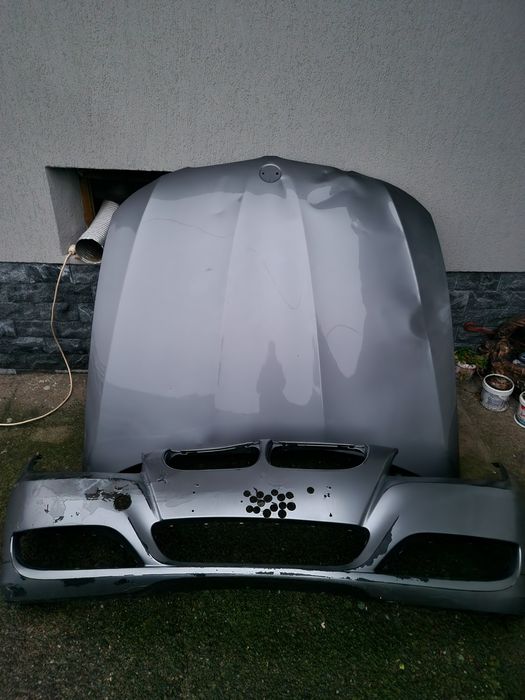 Capotă și bară față BMW e90 facelift