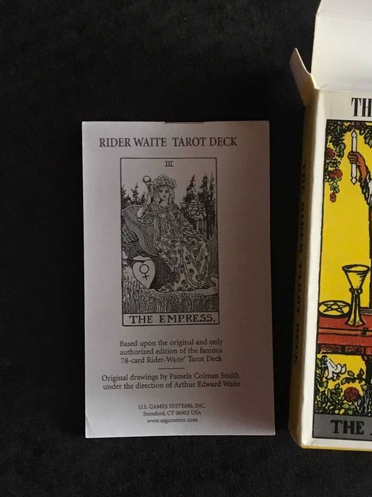 Таро карти – пълен комплект с красив дизайн