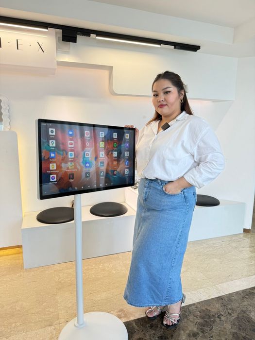 Смарт дисплей 24”