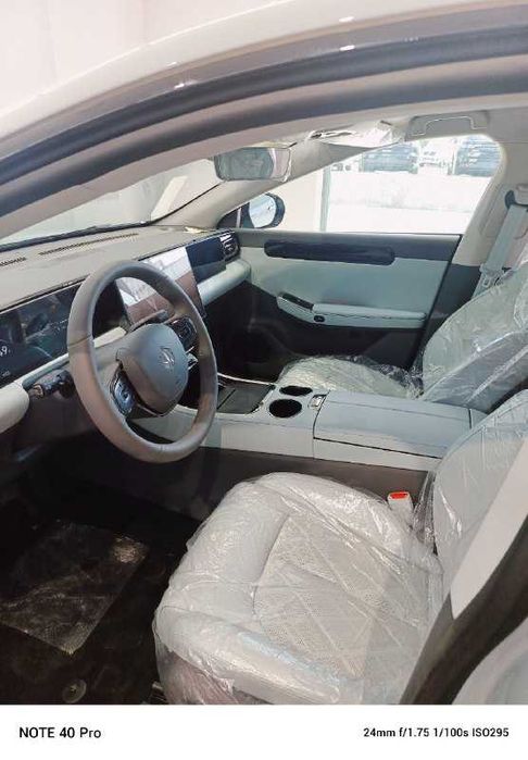 LeapMotor C01 216km Gibrid Premium ( в наличи )