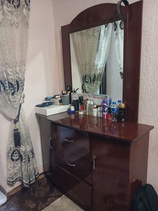 Продаётся спальный гарнитур в хорошим состояние.