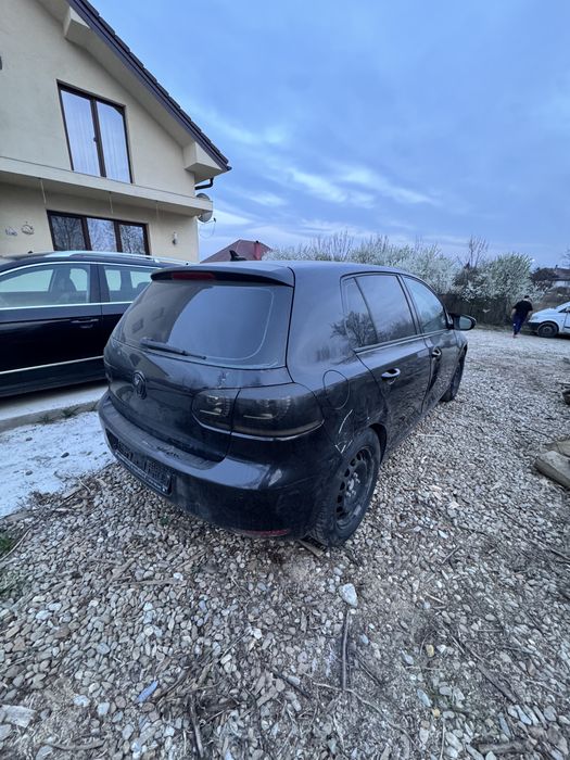 VOLKSWAGEN Golf 2010 — imagine 2