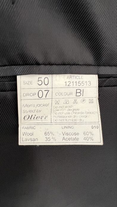 Продам костюм в хорошем состояние