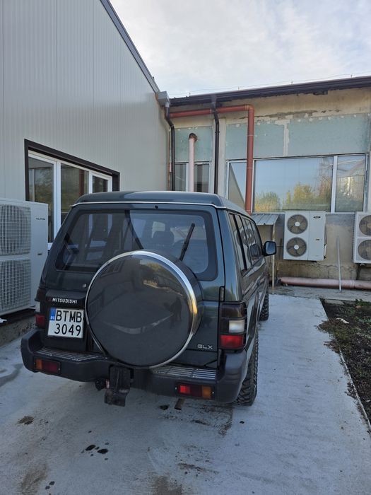 Джип Mitsubishi Pajero