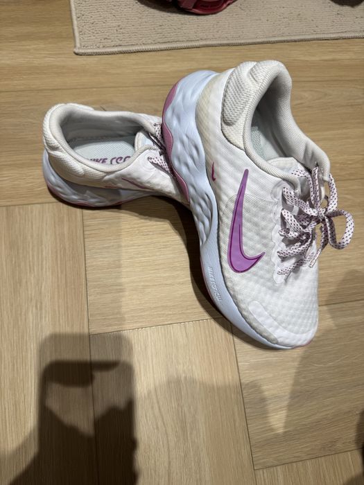 Nike Renew Ride 3 и Nike Zoom Bella 3